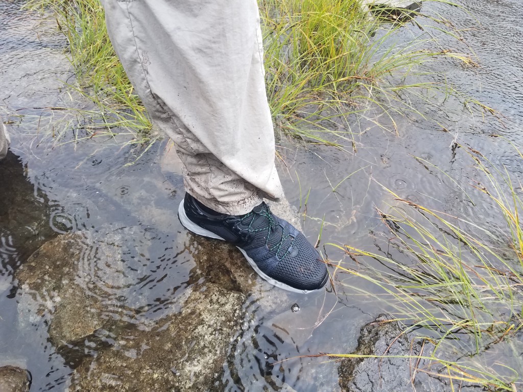 Revisión de los zapatos para el agua teva terra-float churn it up para hombres: este zapato es tan cÔlido como el aislamiento que puedes meter en él...