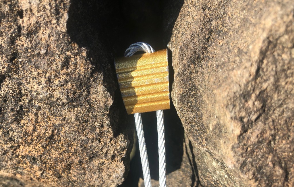 Revisión de tuercas de escalada camp usa pro nut: todas las tuercas que probamos se pueden usar en dos orientaciones, pero el campamento...
