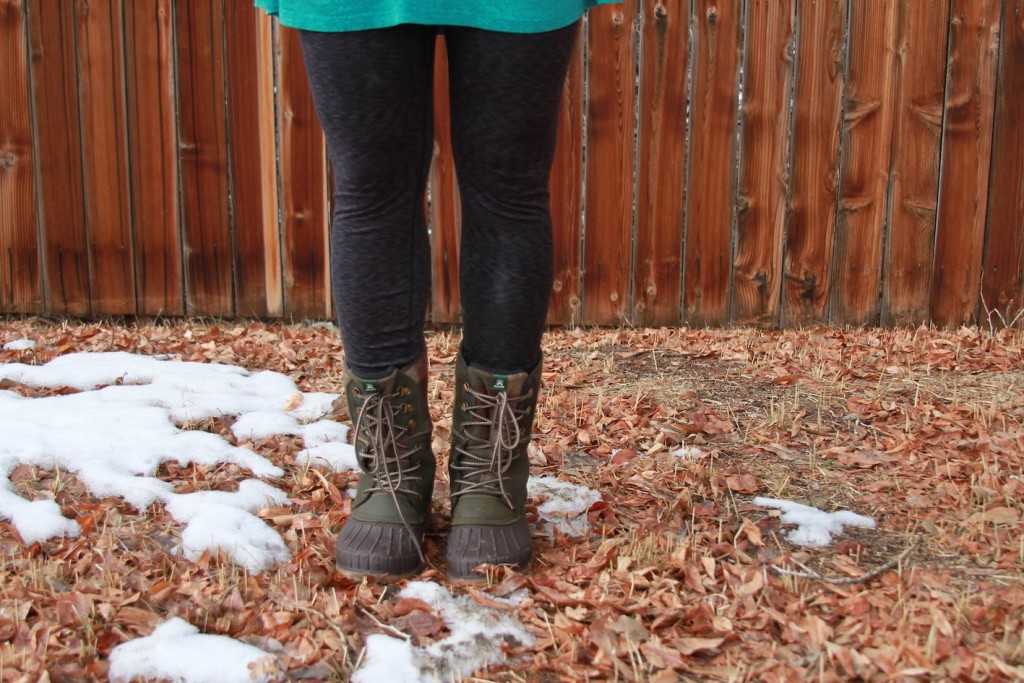 Revisión de las botas de invierno kamik sienna 2 para mujer: una mirada a la elegante sienna. esto estÔ en nuestro probador que mide 5'6 pulgadas...