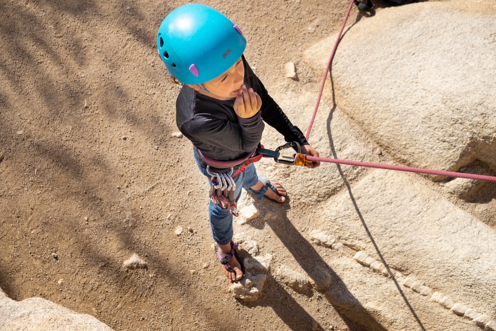 Black Diamond Momentum - revisión del arnés de escalada para niños - para todos esos momentos en los que no escalamos, ¡el impulso es extremadamente cómodo!