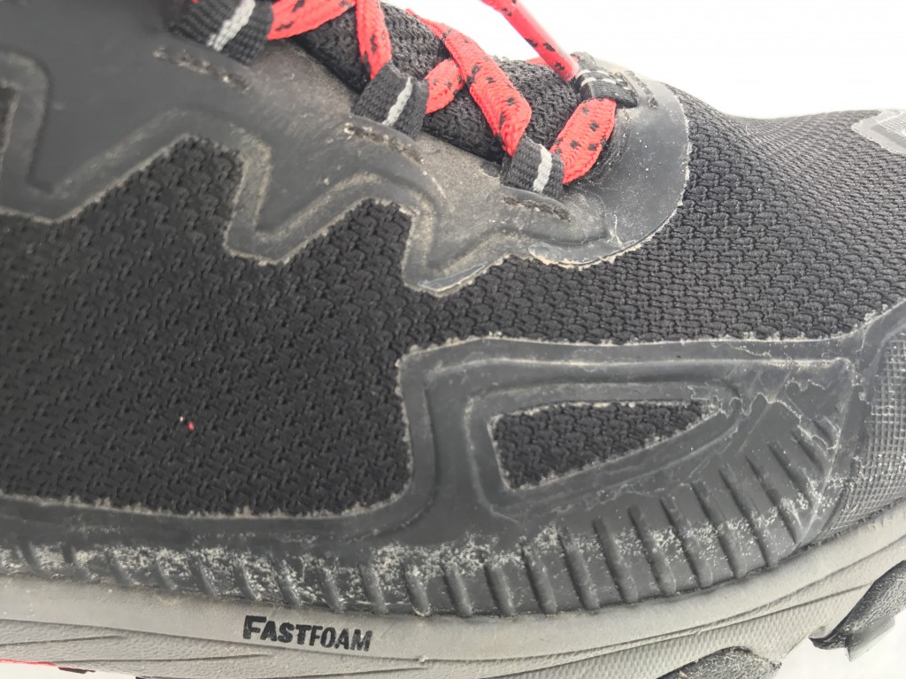 Revisión de las botas de montaña North Face Ultra Fastpack IV Mid Futurelight para hombre: puedes ver que las costuras sin costuras en la parte superior estÔn comenzando a verse...