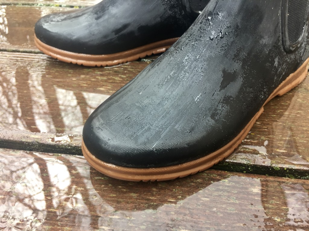 Revisión de botas de lluvia bogs sweetpea para mujer: una mirada mÔs cercana al caucho texturizado.