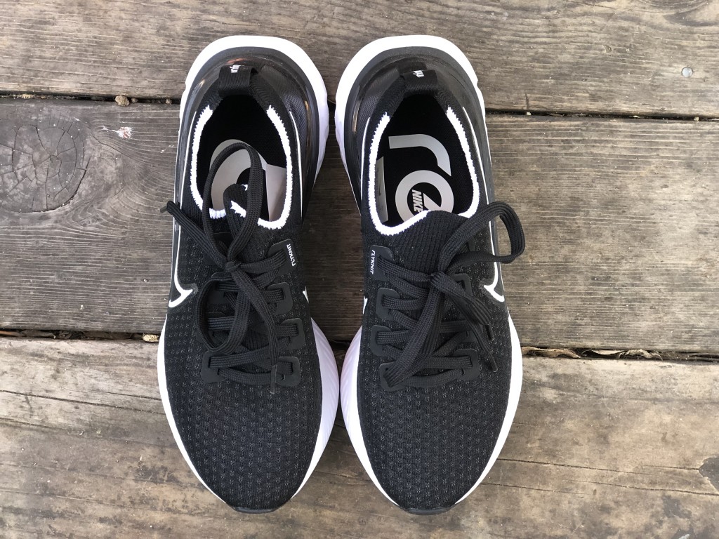 Revisión de zapatillas para correr Nike React Infinity Run Flyknit para mujer: puedes ver lo estrecha que es la plataforma de aterrizaje.