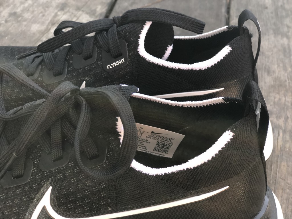 Revisión de zapatillas para correr Nike React Infinity Run Flyknit para mujer: ¿cuÔl es el collar de talla única? es como un jersey de cuello alto para...