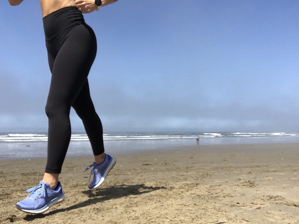 Revisión de zapatillas para correr Brooks Glycerin 18 para mujer: ”no puedo parar, no pararé! nada como una brisa del mar para patear el...