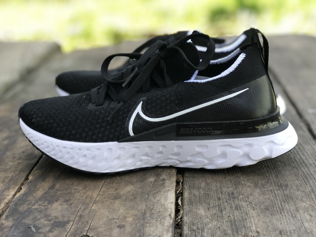 Revisión de zapatillas para correr Nike React Infinity Run Flyknit para mujer: ”estas zapatillas definitivamente duran! especialmente si no los usas...
