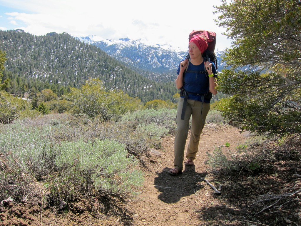 ReseƱa de sandalias olukai upena para mujer: es posible usar la upena con una mochila pesada, pero debido a esto...