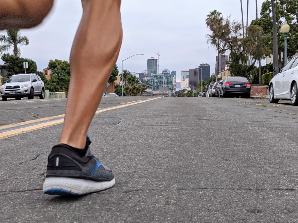 Revisión de las zapatillas para correr Brooks Glycerin 18 para hombre: las Glycerin 18 son nuestra opción preferida para carreras montañosas con mucho...