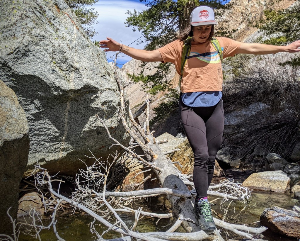 Revisión de las botas de montaña lowa renegade gtx mid para mujer: con el soporte y la estabilidad del renegade, no tuvimos ningún problema...