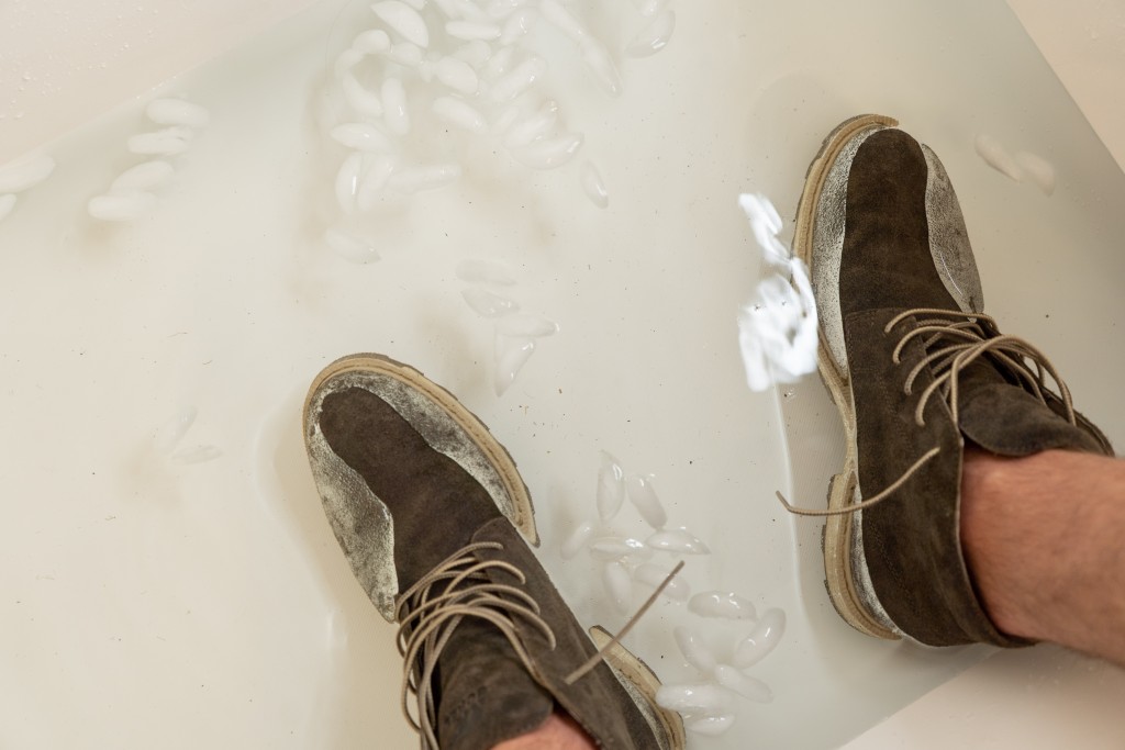 Revisión de las botas de lluvia Sorel Madson II Chukka: nuestra prueba de baño de hielo es complicada con botas con solo 2,75 quot; altura de la inundación.