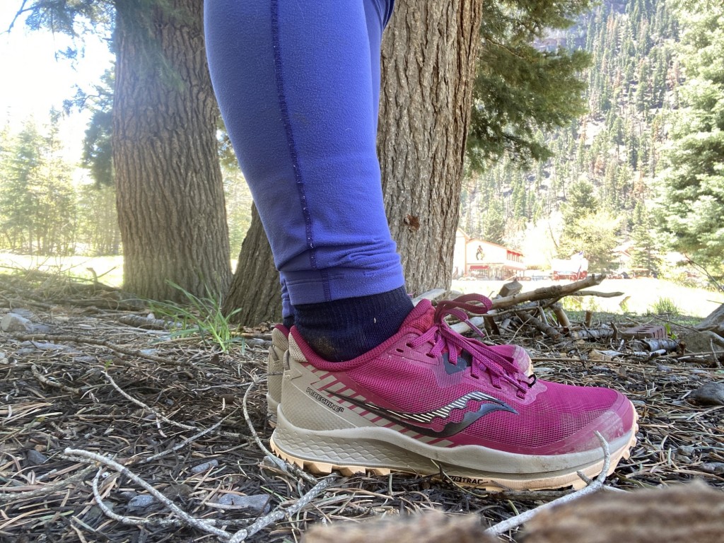 Revisión de zapatillas de trail running Saucony Peregrine 11 para mujer: esta zapatilla ofrece un ajuste relativamente regular para la opción normal.  él...