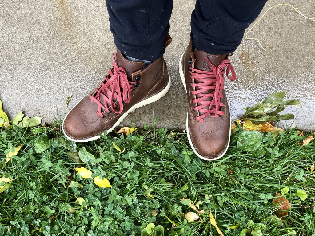 Revisión de botas de lluvia Danner Logger 917 GTX para mujer: las mejores para superficies planas e informales, creemos que este par funciona muy bien en...