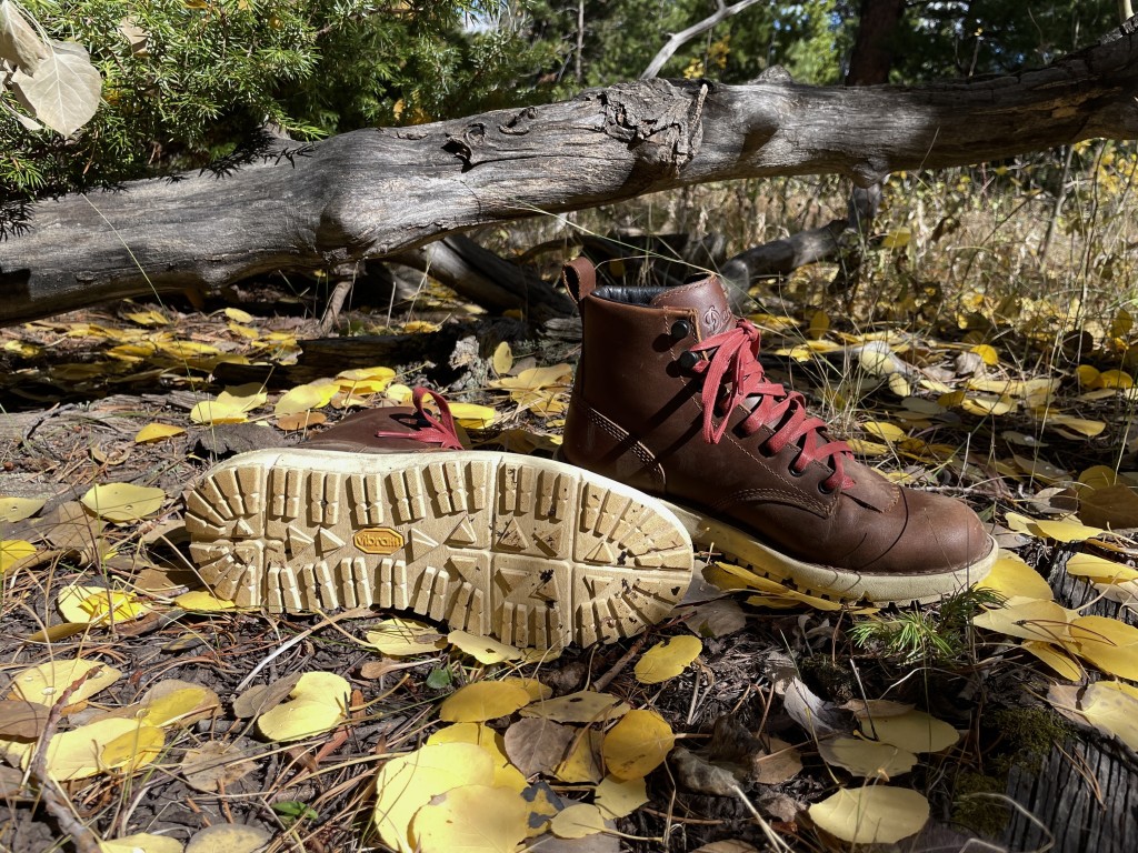 Revisión de botas de lluvia Danner Logger 917 GTX para mujer: con una parte superior de cuero completo, el factor de calidez es mayor que el de...