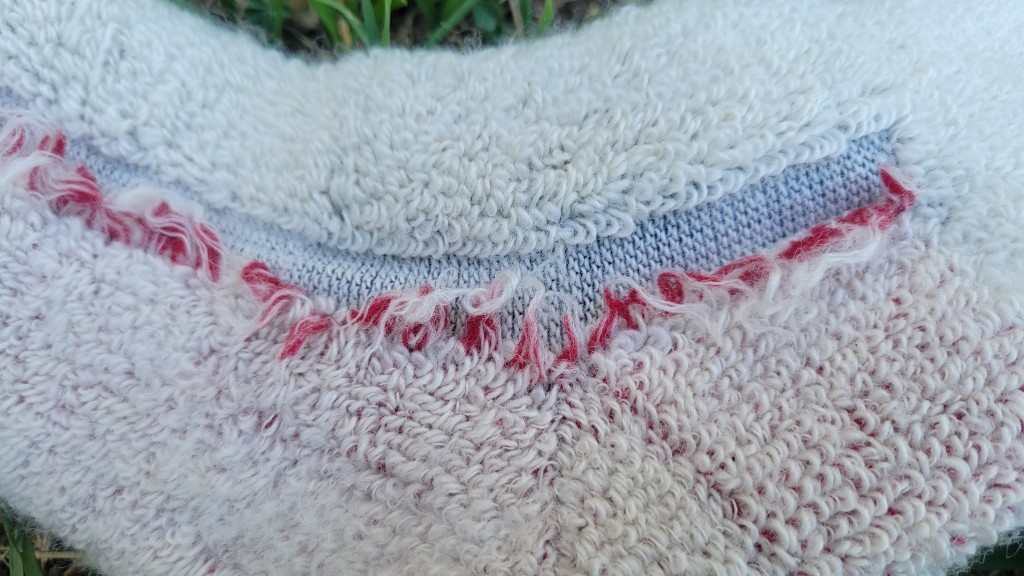 Revisión de los calcetines de senderismo con máxima amortiguación Smartwool Classic Mountaineer: una mirada de adentro hacia afuera al clásico Mountaineer. aquí puedes ver el...