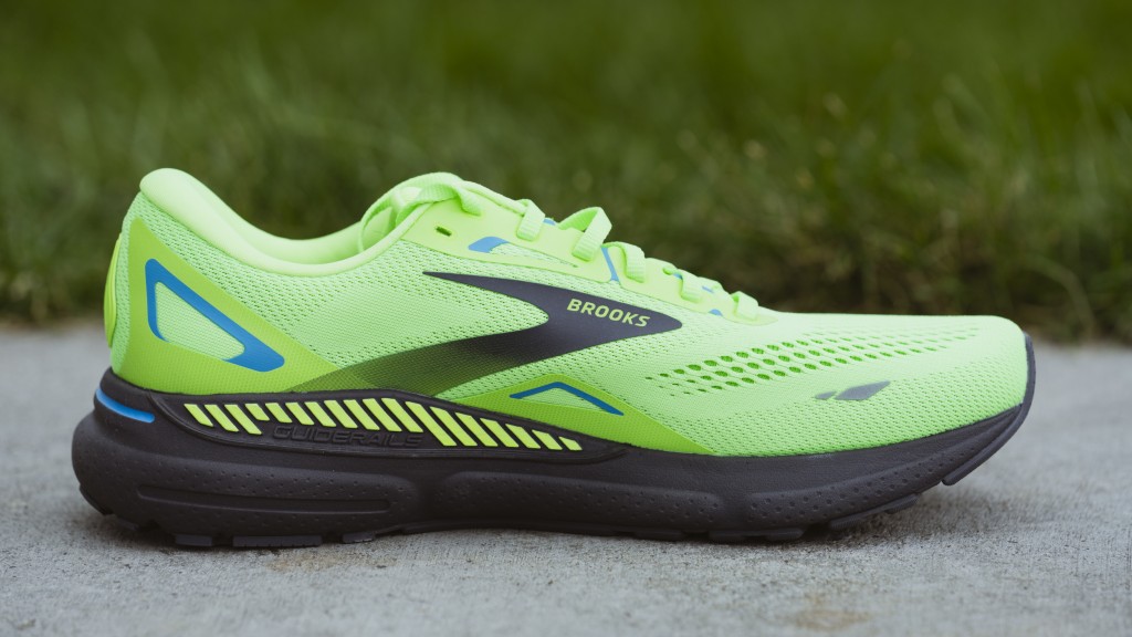 Revisión de las zapatillas para correr Brooks Adrenaline GTS 23 para hombre: las Brooks Adrenaline han existido por un tiempo y probablemente...