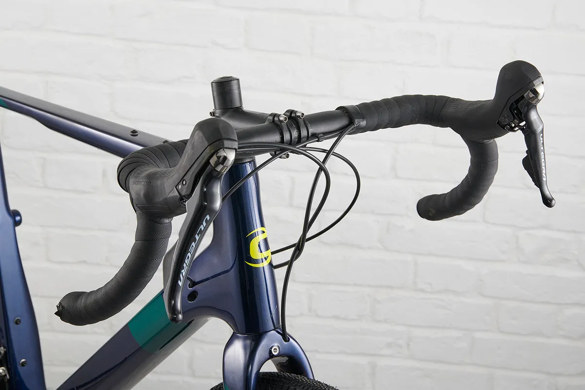 Manillar Cannondale 3 en la bicicleta de gravel Cannondale Topstone Carbon Ultegra RX