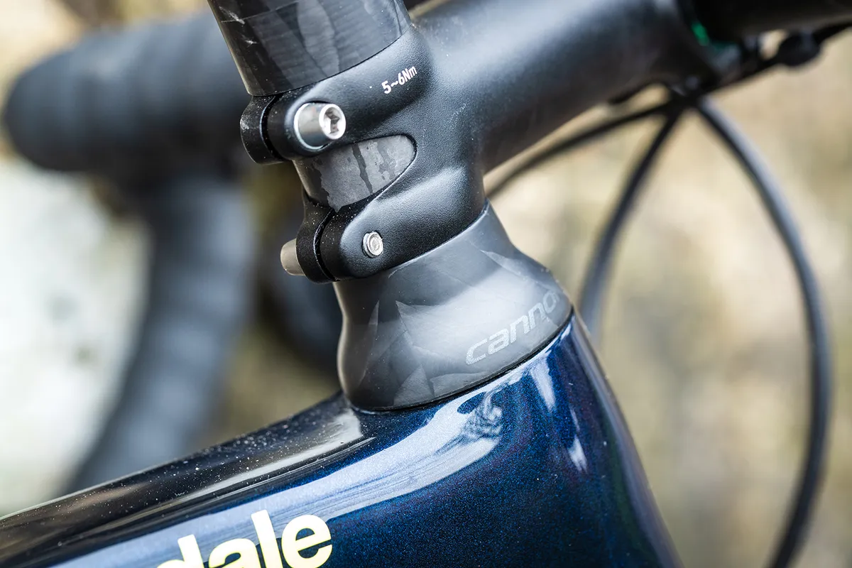 Potencia Cannondale C2 en la bicicleta de gravel Cannondale Topstone Carbon Ultegra RX