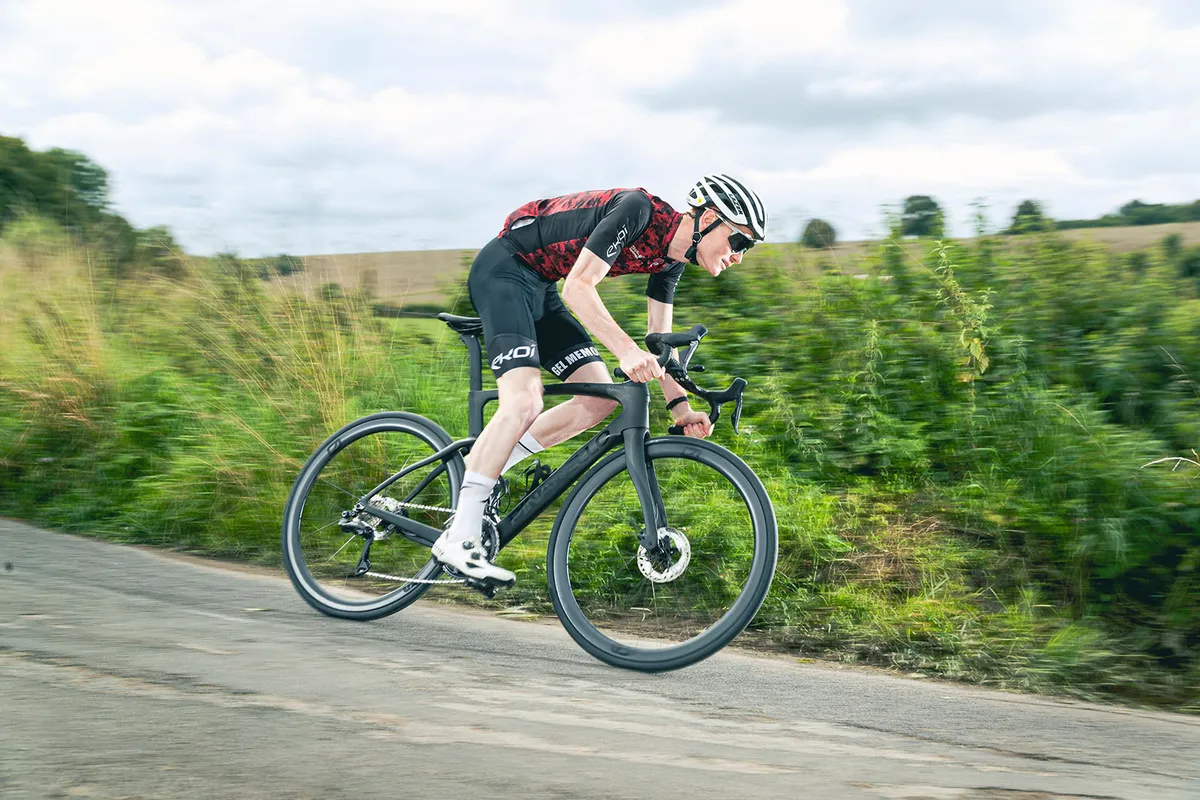Pinarello F7 Ultegra Di2 - 11 Pinarello F7 Ultegra Di2