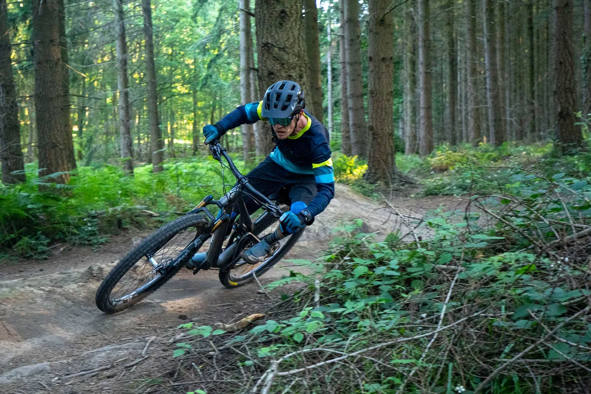 Velocidad en curva del Yeti SB115 Velocidad en curva del Yeti SB115