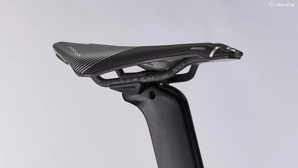 cannondale-systemsix-05-1553507413354-qvwvqint7cju-fe8d872 El precioso sillĆn Prologo Dimension combina con la cinta Prologo en el manillar.