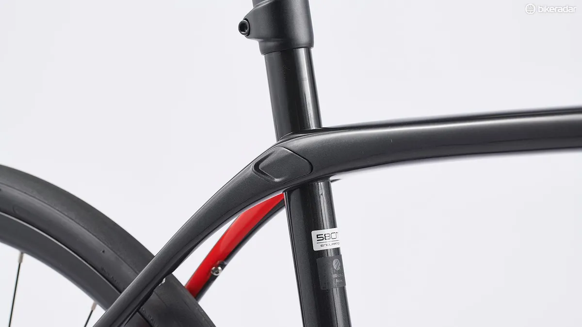 trek-domane-sl5-disc-07-1553097651888-1hn2iqpcopl90-eef83f7 Otra mirada al desacoplador Isospeed de Trek