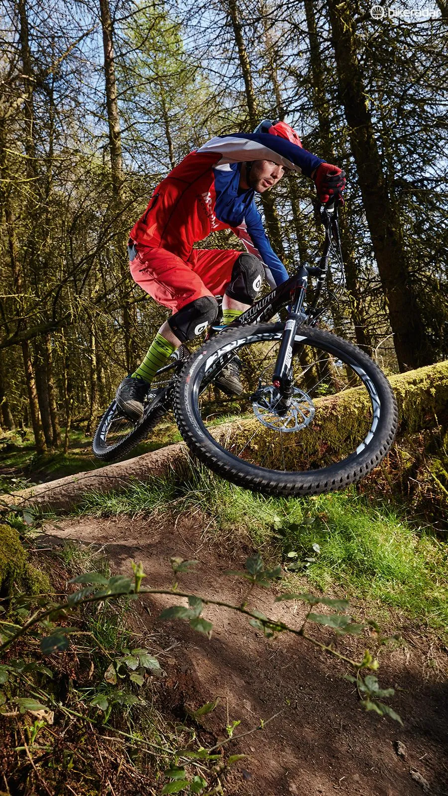 1430902912114-ijhxe95137dj-d140297 Es posible que, como nosotros, te encuentres desconcertantemente tranquilo al usar el Enduro, por lo impresionante que estÔ su configuración.