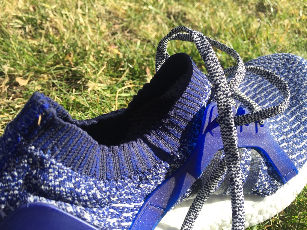 Revisión de las zapatillas adidas ultraboost x para correr para mujer: las ultraboost presentan una parte superior similar a un calcetín con una jaula estructurada para...