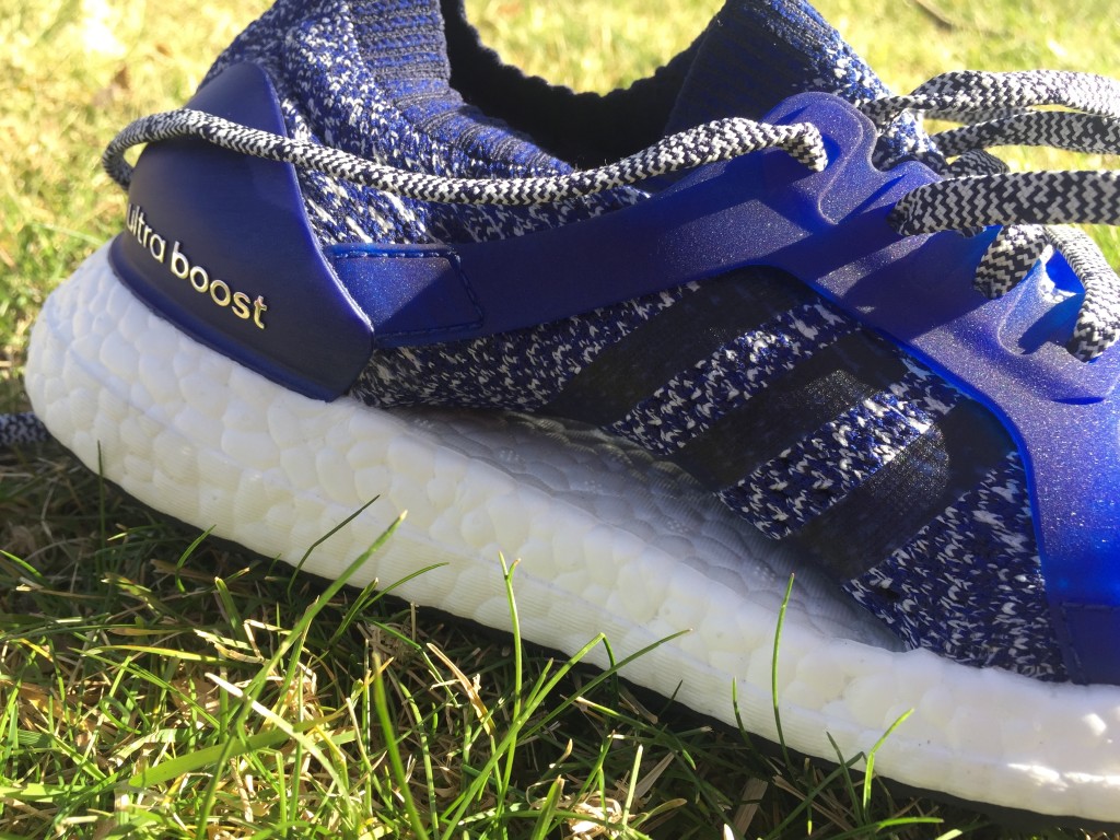 Revisión de las zapatillas adidas ultraboost x running para mujer: la suela del ultraboost x está desconectada de la parte superior.