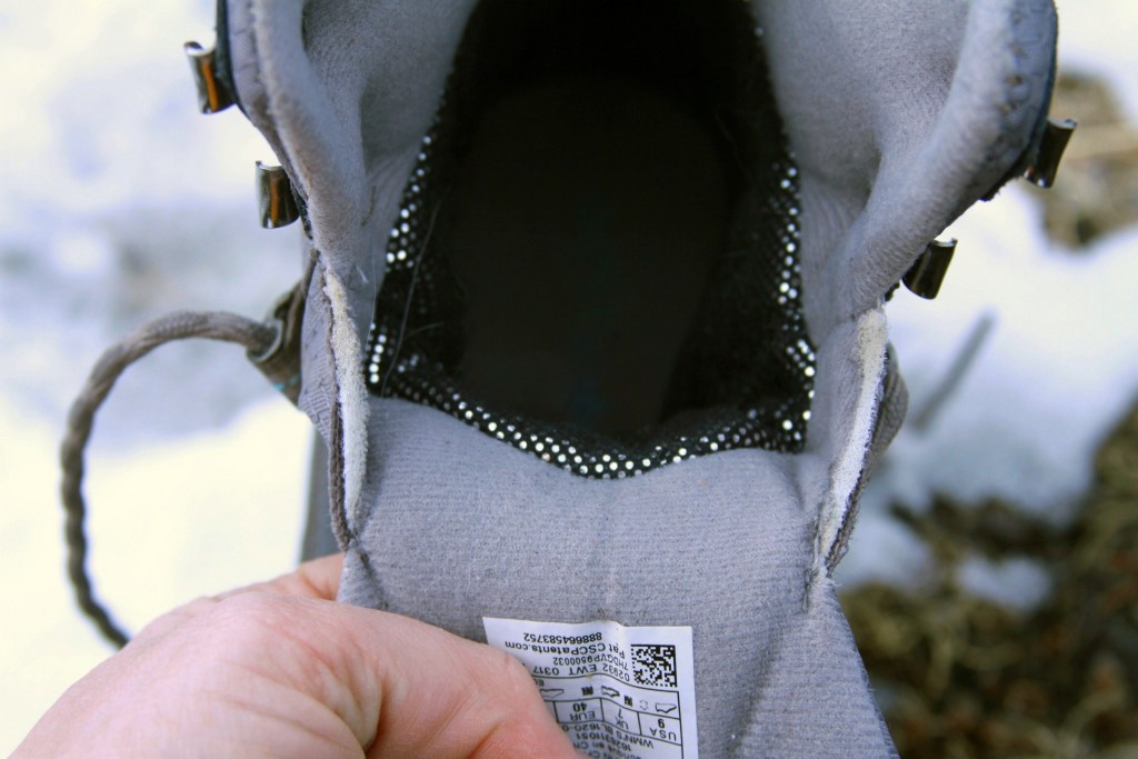 Revisión de botas de invierno Columbia bugaboot plus iii omni-heat para mujer: esta bota cuenta con un bonito forro polar con reflectante omni-heat...