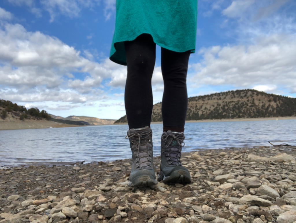 Revisión de botas de invierno Columbia bugaboot plus iii omni-heat para mujer: la Columbia bugaboot iii es una excelente bota de senderismo de invierno para mujer.