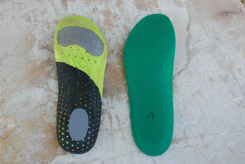 Revisión de zapatos de senderismo lowa renegade gtx lo para mujer: los renegades vienen con una idea de último momento para una plantilla (derecha)...
