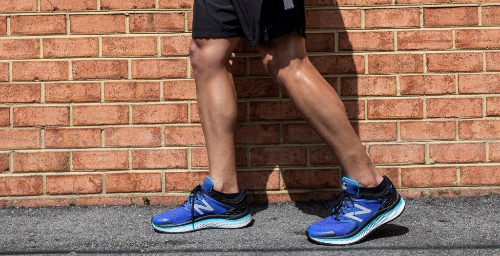 Revisión de las zapatillas para correr New Balance 1080v8 para hombre: con su volumen, peso y mÔxima comodidad, las New Balance Fresh Foam...