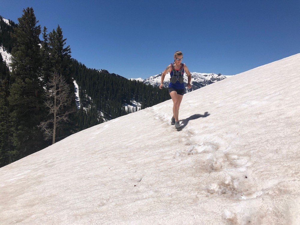 Revisión de las zapatillas de trail running scarpa spin ultra para mujer: aunque esta zapatilla resbala un poco en la nieve, aun asà nos mantuvo erguidos...