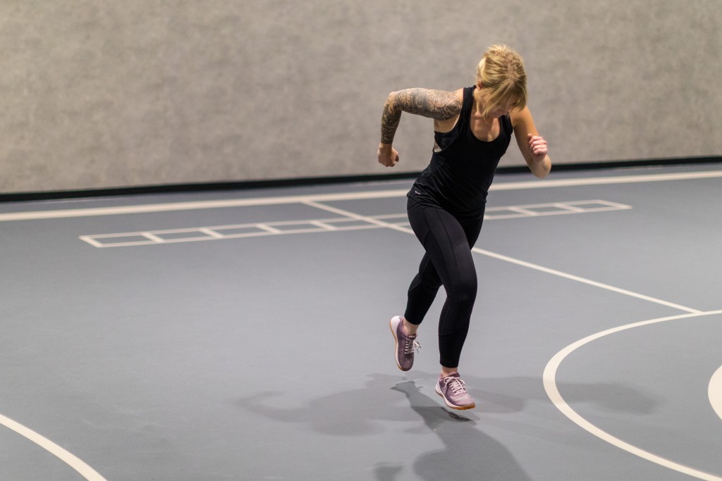 Revisión de zapatos reebok nano 8.0 flexweave para mujer para crossfit: la suela rĆgida y dura que hace que este zapato sea bueno para levantar objetos, obstĆ”culos...
