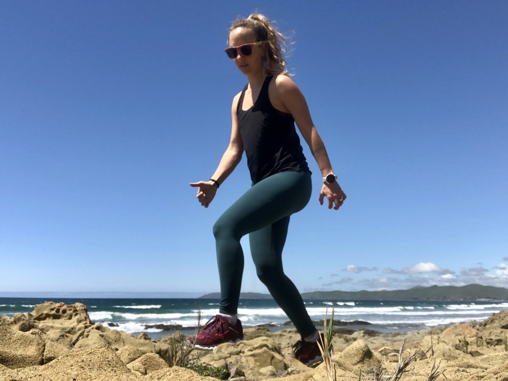 Revisión de las zapatillas para correr Mizuno Wave Horizon 4 para mujer: si bien no es una verdadera zapatilla cruzada, usamos la Wave para luz y...