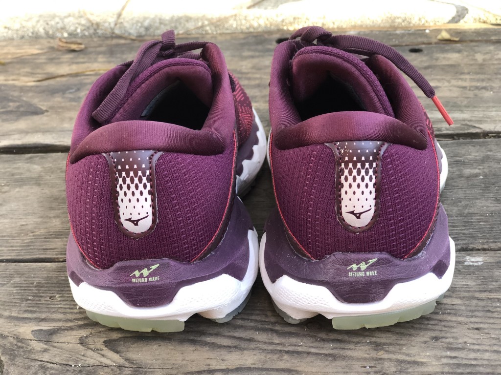 Revisión de zapatillas para correr Mizuno Wave Horizon 4 para mujer: aquà estamos en Suiza. no queremos disuadirle de comprar...