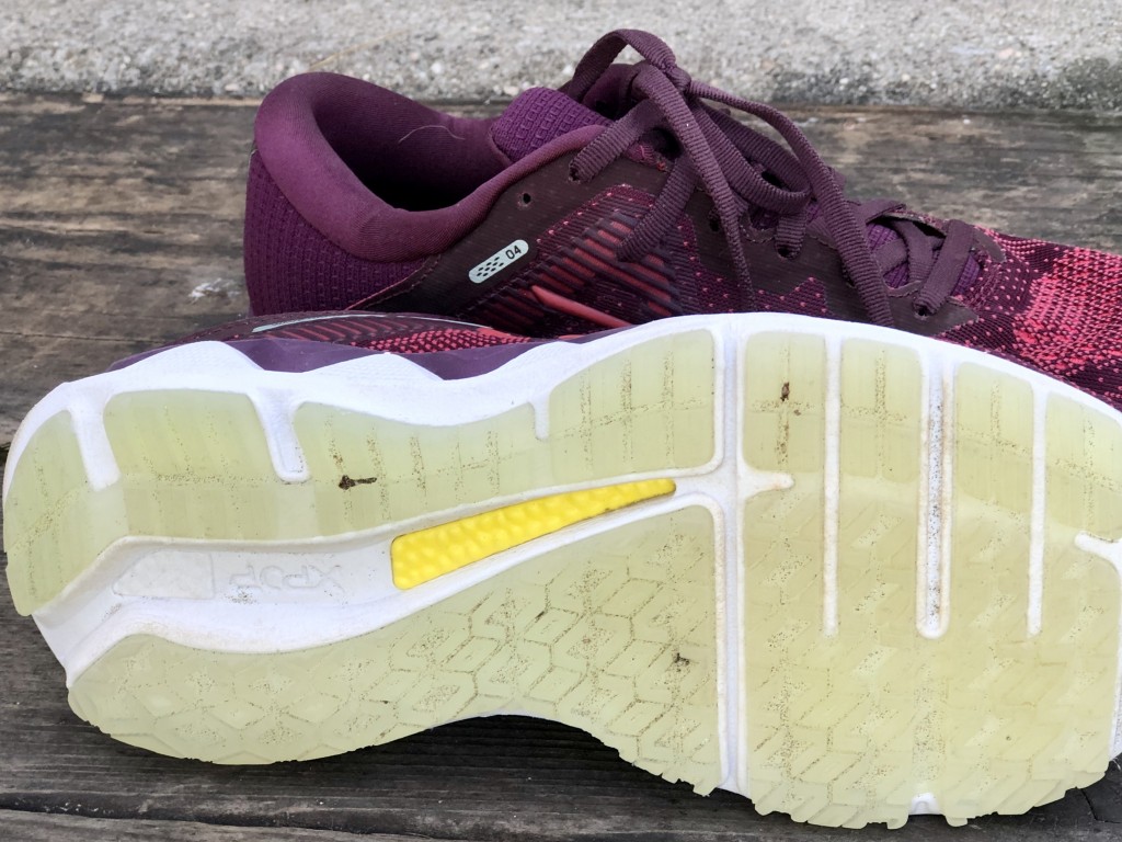 Revisión de zapatillas para correr Mizuno Wave Horizon 4 para mujer: toda esta estructura viene con un problema... estas zapatillas estÔn en...