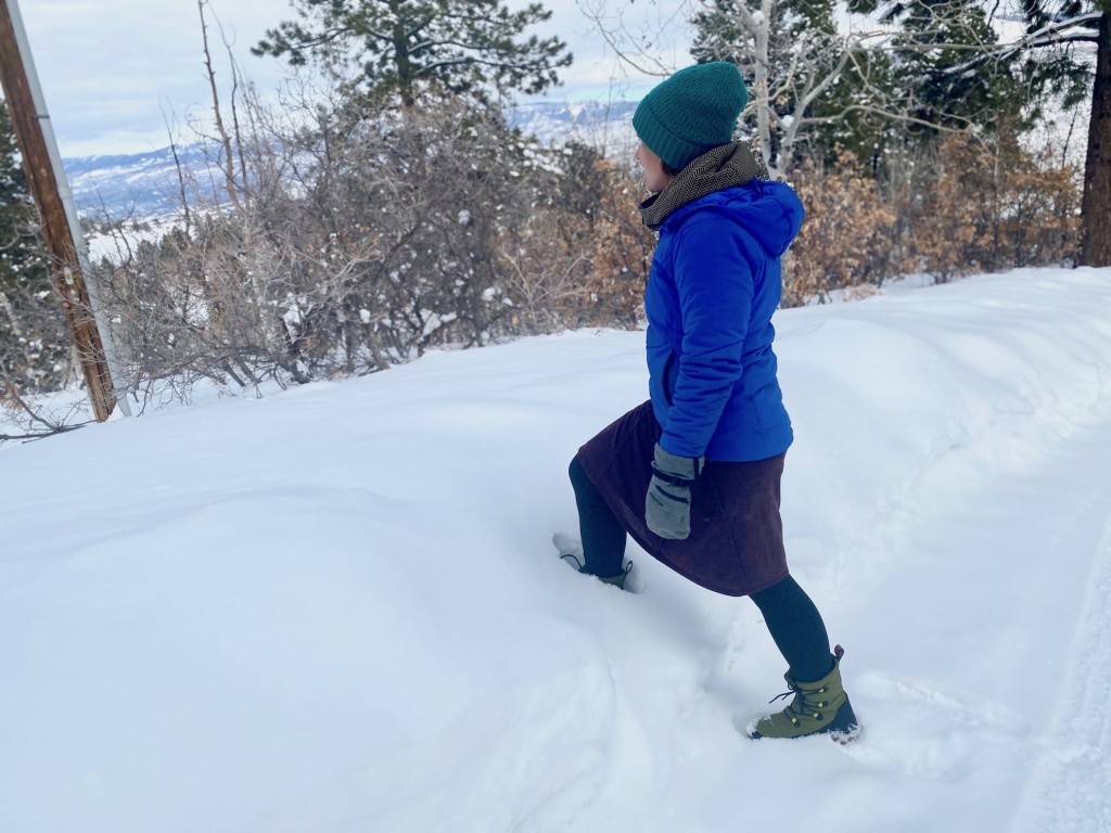Revisión de las botas de invierno deportivas nómadas de hielo ártico originales de Muck Boot Company para mujeres: abordar bancos de nieve empinados en un intento de realizar una caminata podría resultar...
