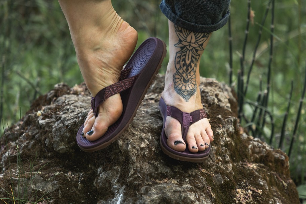 Revisión de chanclas Chaco Lowdown para mujer: las chanclas Lowdown son duraderas, resistentes al agua y ofrecen estelares...