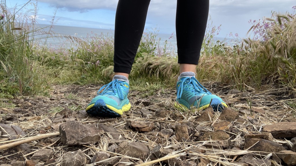 Revisión de las zapatillas de trail running hoka tecton x 2 para mujer: en senderos llenos de rocas, definitivamente vale la pena invertir en una zapatilla estable...