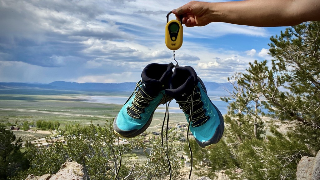 Revisión de botas de montaña scarpa rush 2 mid gtx para mujer: las rush 2 ofrecen un alto rendimiento con una fracción del peso.
