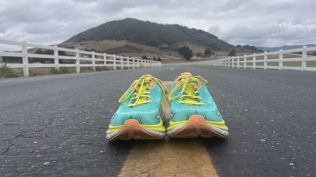 Revisión de zapatillas para correr Hoka Clifton 9 para mujer: las Clifton brindan todo lo que muchos corredores desean al correr...