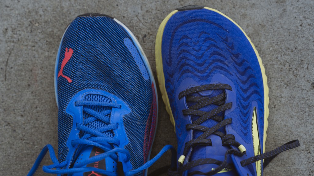 Revisión de las zapatillas para correr Altra Torin 7 para hombre: las Torin 7 (derecha) brindan una buena estabilidad en el antepié con su forma mÔs ancha...