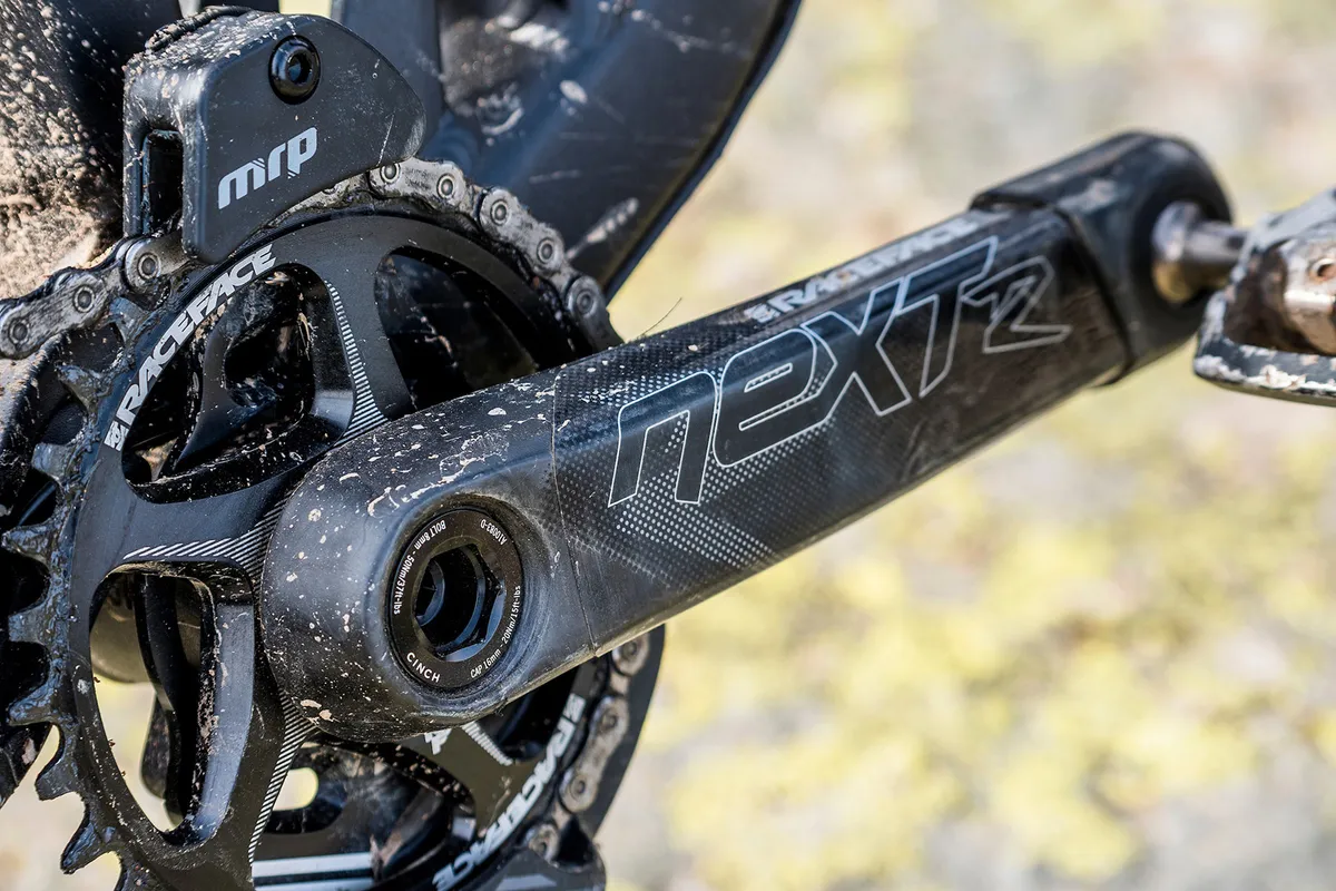 Bielas de carbono Race Face NEXT R en Cube Stereo 170 SL 29