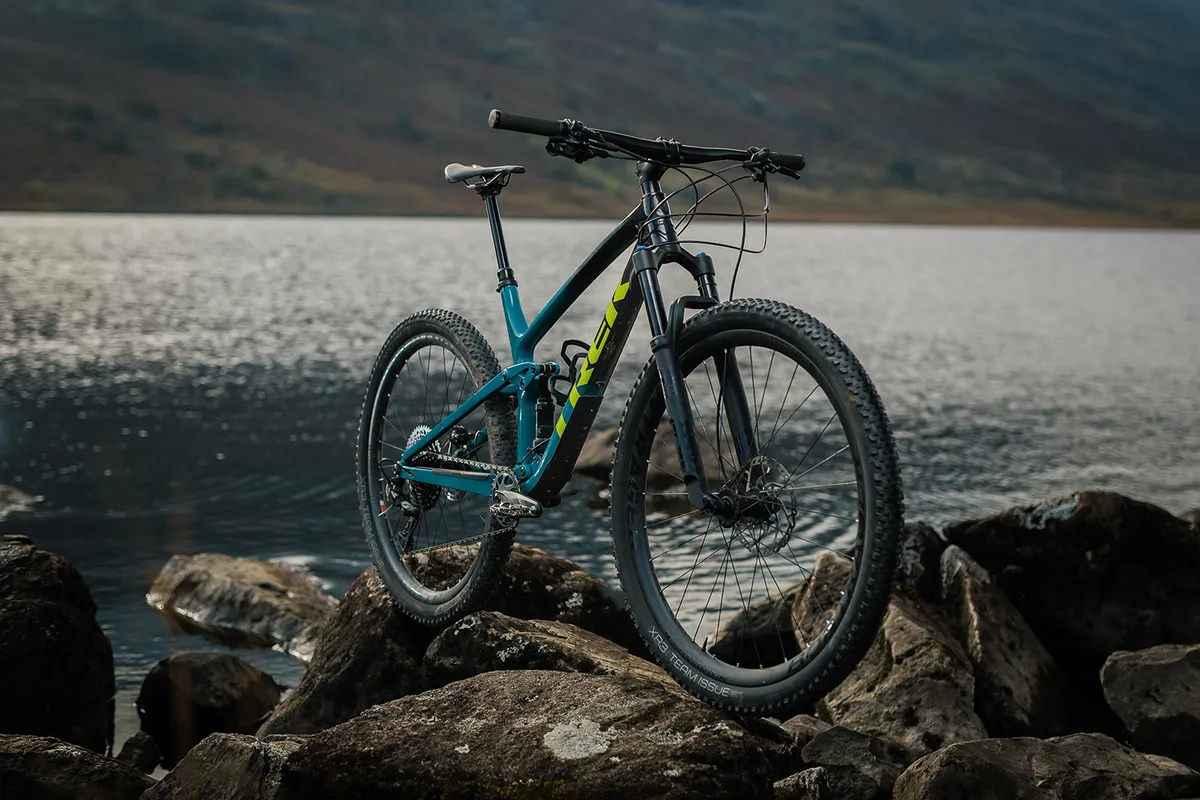 Trek Top Combustible 9.8